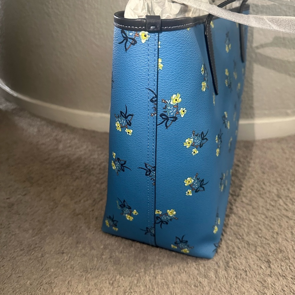 Coach Blue Floral Tote Bag - Picture 8 of 12